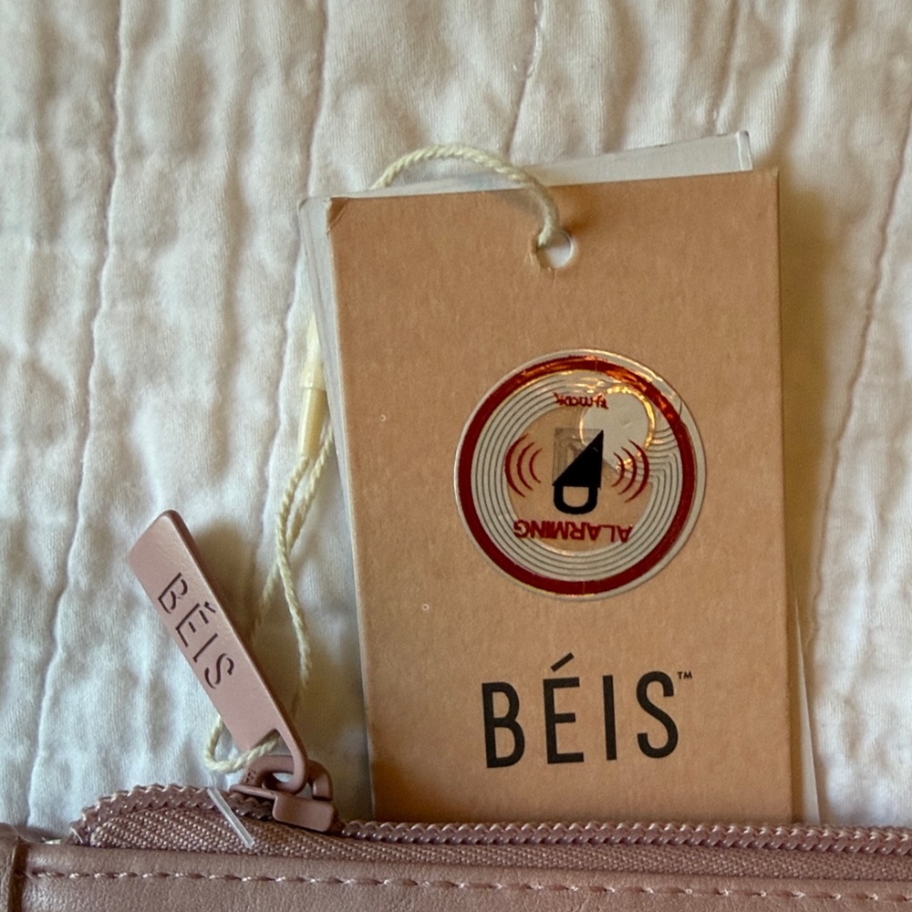 BEIS brand 3 pc Travel set. Passport holder & tag in Clear Travel Pouch. Pink